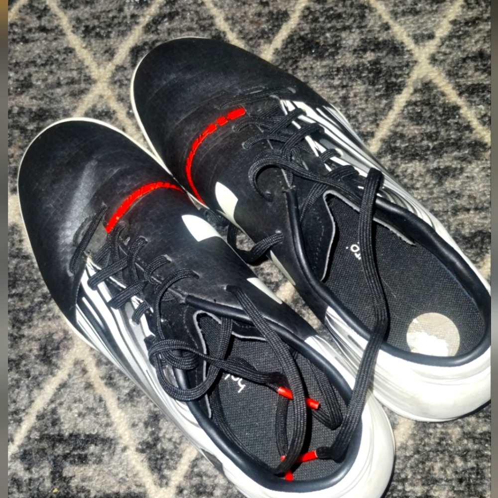 Under Armor Size 7 Running Shoes